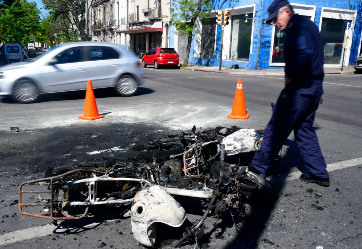 Cuestor23's tweet image. Estudio realizado en el Hospital Maciel durante un año reveló que en el 80% de los traumatizados graves en accidentes de tránsito había metabolitos de cannabis y cocaína. #ElPaís