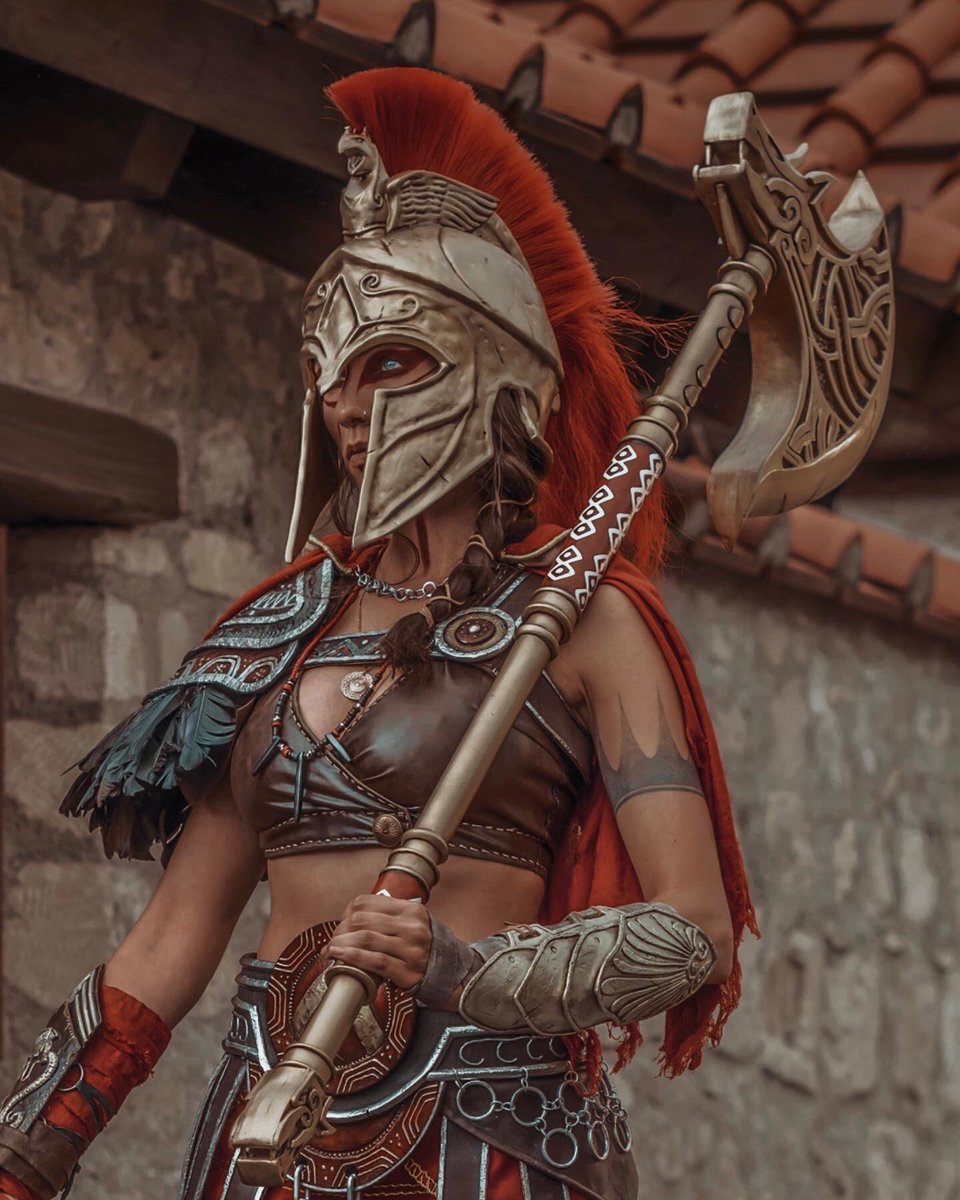 Happy Misthios Monday! 

I entered the <a href="/UbisoftDE/">UbisoftDE</a> cosplay contest at the Gamescom this year and now I need you guys to vote so I can maybe finally get a ps5 to play shadows on 🥹 

So if you have the time please please support your Misthios 💪

VOTE ⬇️⬇️

ubisoft.com/de-de/game/ass…