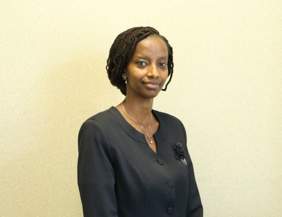 Meet Ms. Beatrice Cyiza, the new Permanent Secretary.

Prior to her appointment on August 23, 2024, <a href="/BeatriceCyiza/">Beatrice CYIZA</a> served as the Director General in charge of Environment and Climate Change at the Ministry of Environment.

Imihigo irakomeje.

#GreenRwanda🇷🇼🌿