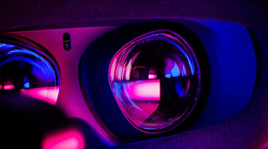 git_laboratory's tweet image. Contact lenses bring 3D holograms to life for augmented reality dlvr.it/TCNZVw