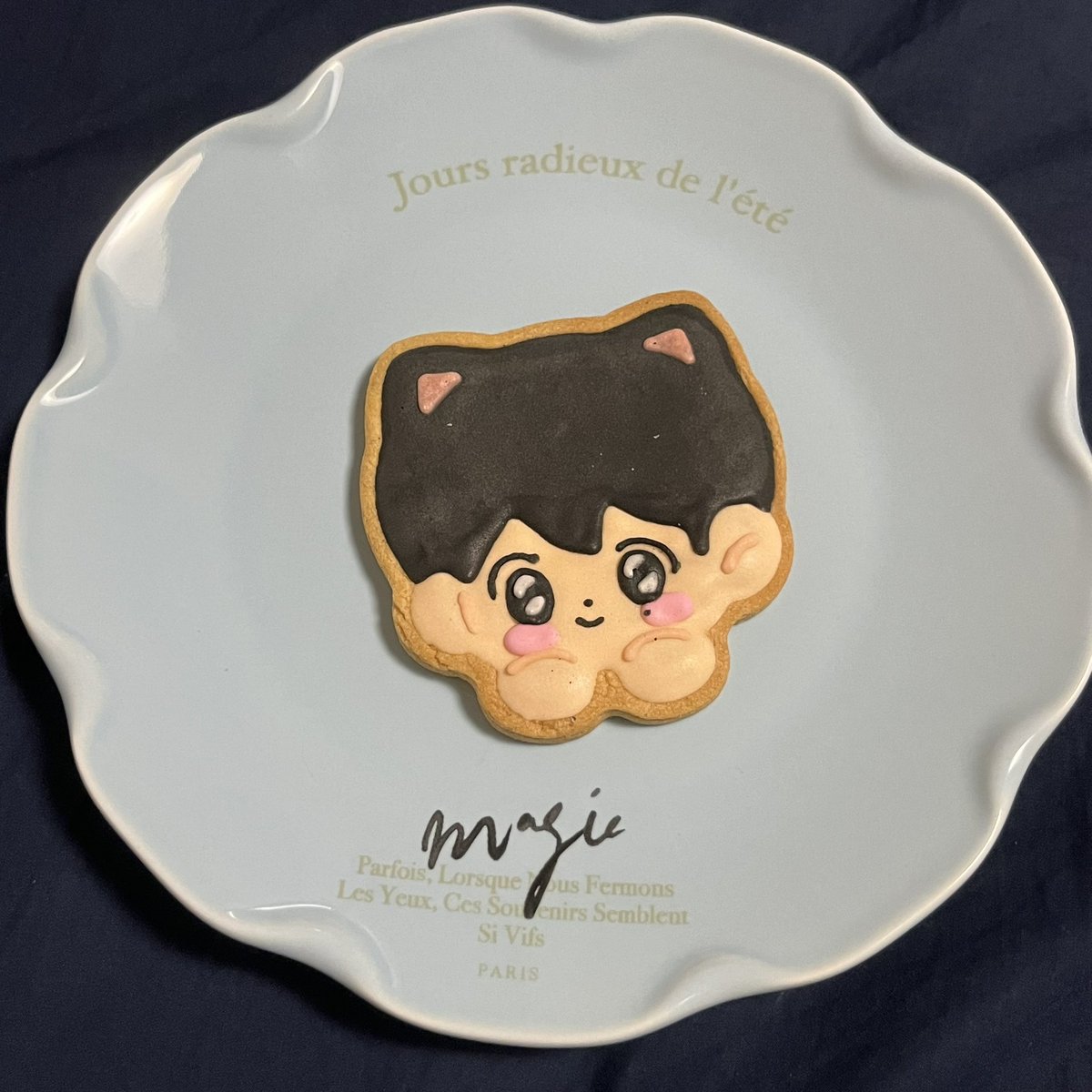 #Youth_Memories_

아!!! 사진 더 열심히 찍어둘 걸…….안에 너무너무 아기자기하게 꾸며져 있어서 구경하는 것도 너무 재밌었고 행복한 시간이었어요😍😍 이번만큼은 일일맠냥단이 되겠습니다…