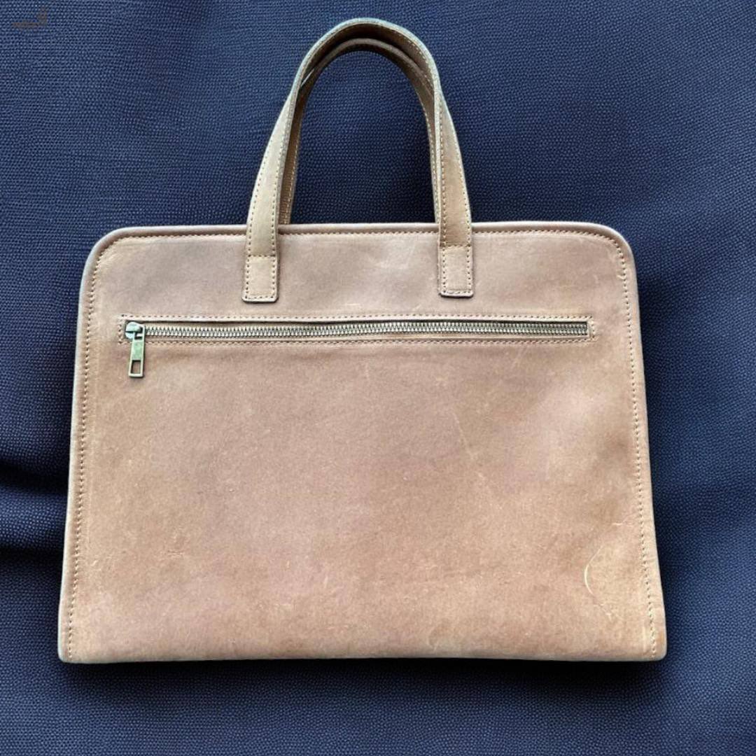 Yon277's tweet photo. Details:
Material: Genuine Leather &amp; African Fabric
Colour: Light brown Black
Types: Unisex Sleeve
Size 14.5 inch | 15 inch

#ZellanBag #EthiopianLeather #AfricanStyle #UnisexAccessory #DailyEssential

Call: +251911176008
https://t.co/FoiLSCT3QY
Email: zellanleathers@gmail.com https://t.co/G7ducTSdux