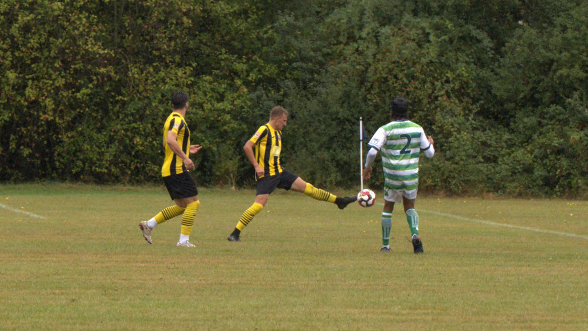 callum_laver's tweet image. Saturdays game pictures 

@basureserves v @walthamabbeyfc res

📸 Thank you @j43photo 

#footballer #laftback #attackingleftback #football
