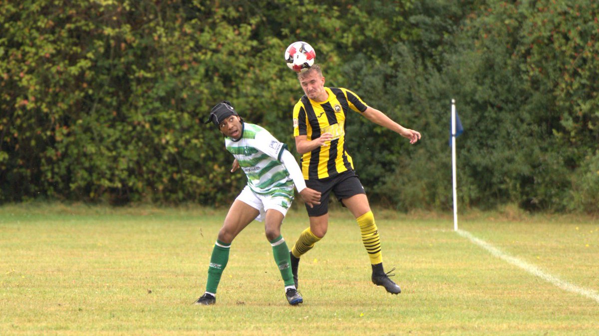 callum_laver's tweet image. Saturdays game pictures 

@basureserves v @walthamabbeyfc res

📸 Thank you @j43photo 

#footballer #laftback #attackingleftback #football