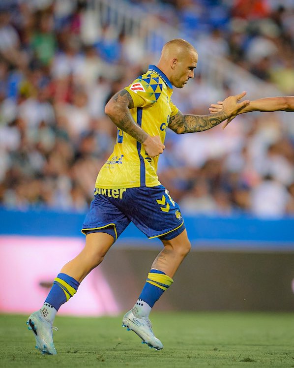 Merecimos un mejor resultado ayer. Desde ya trabajando para el partido del jueves en casa🫡💛💙
¡Vamos juntos!
