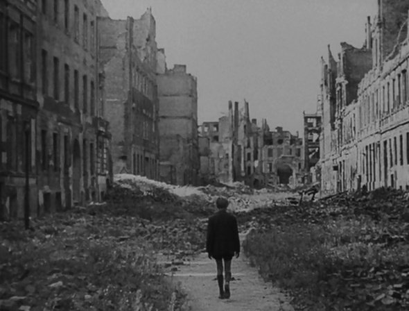 jesuscasas55's tweet photo. #GermanyYearZero (1948)
#AlemaniaAñoCero

Roberto Rossellini

De la colección en @Filmin #CineConCosas https://t.co/tOGXhtMTG5