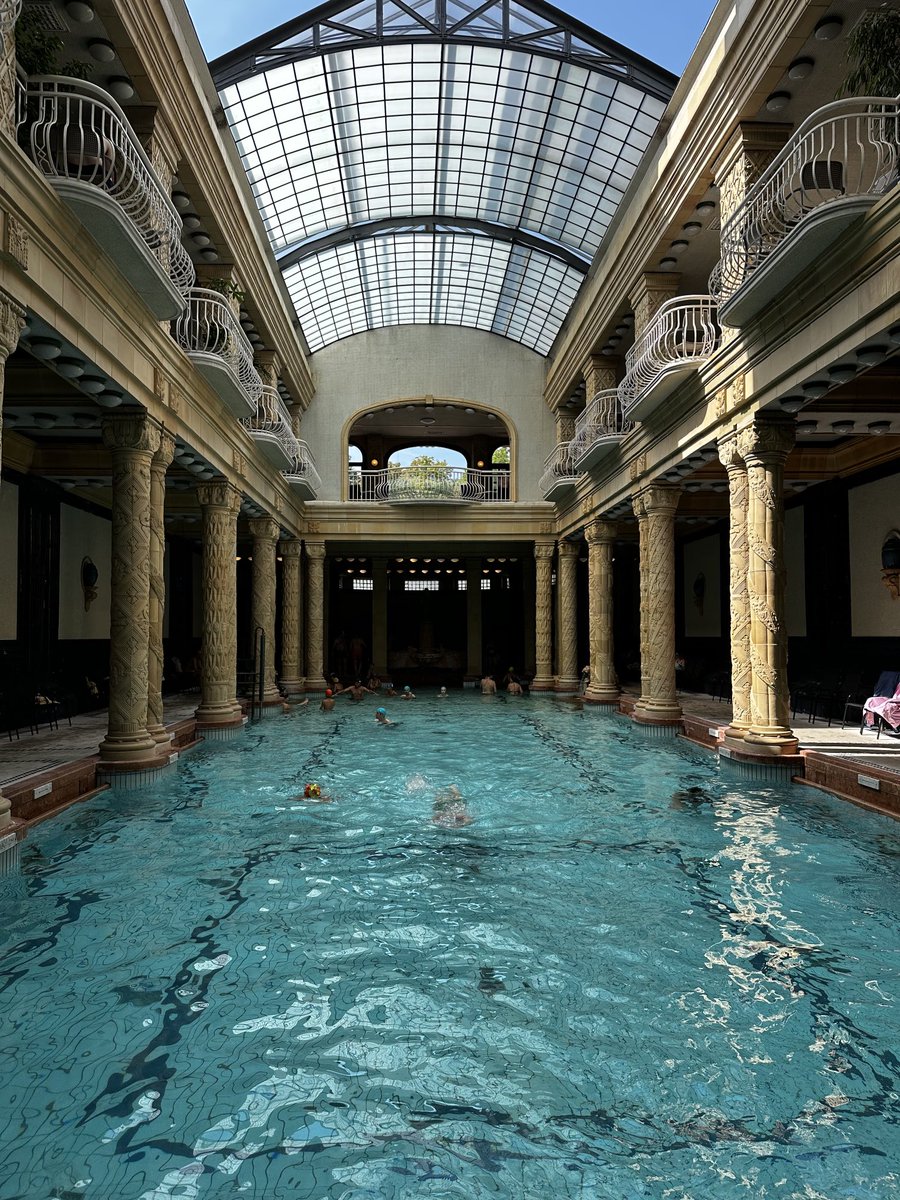 Un tuffo negli anni Venti a Budapest