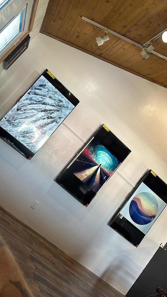 Gmgm all you legends!

So we have decided…… 

Ascension Gallery will host its first irl show Oct. 18-20

Themed 
“In The Beginning”

We will be helping people onboard and learn about solana and the artists here. If you’d like to be apart of the show please fill out our form. 👇🏻