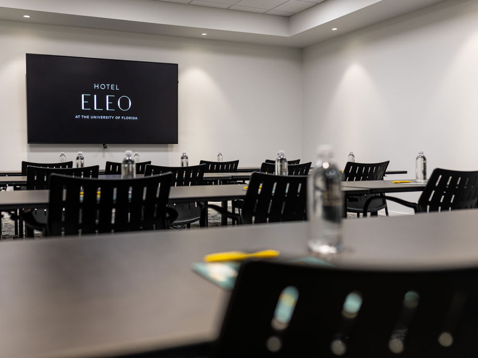Host your next meeting or event in our sophisticated hotel venue in #GainesvilleFL. We offer impeccable event services, from custom catering to event planning to creating a picture-perfect event of your dreams. #Hotel ELEO #Gainesville bit.ly/3MUjNQB