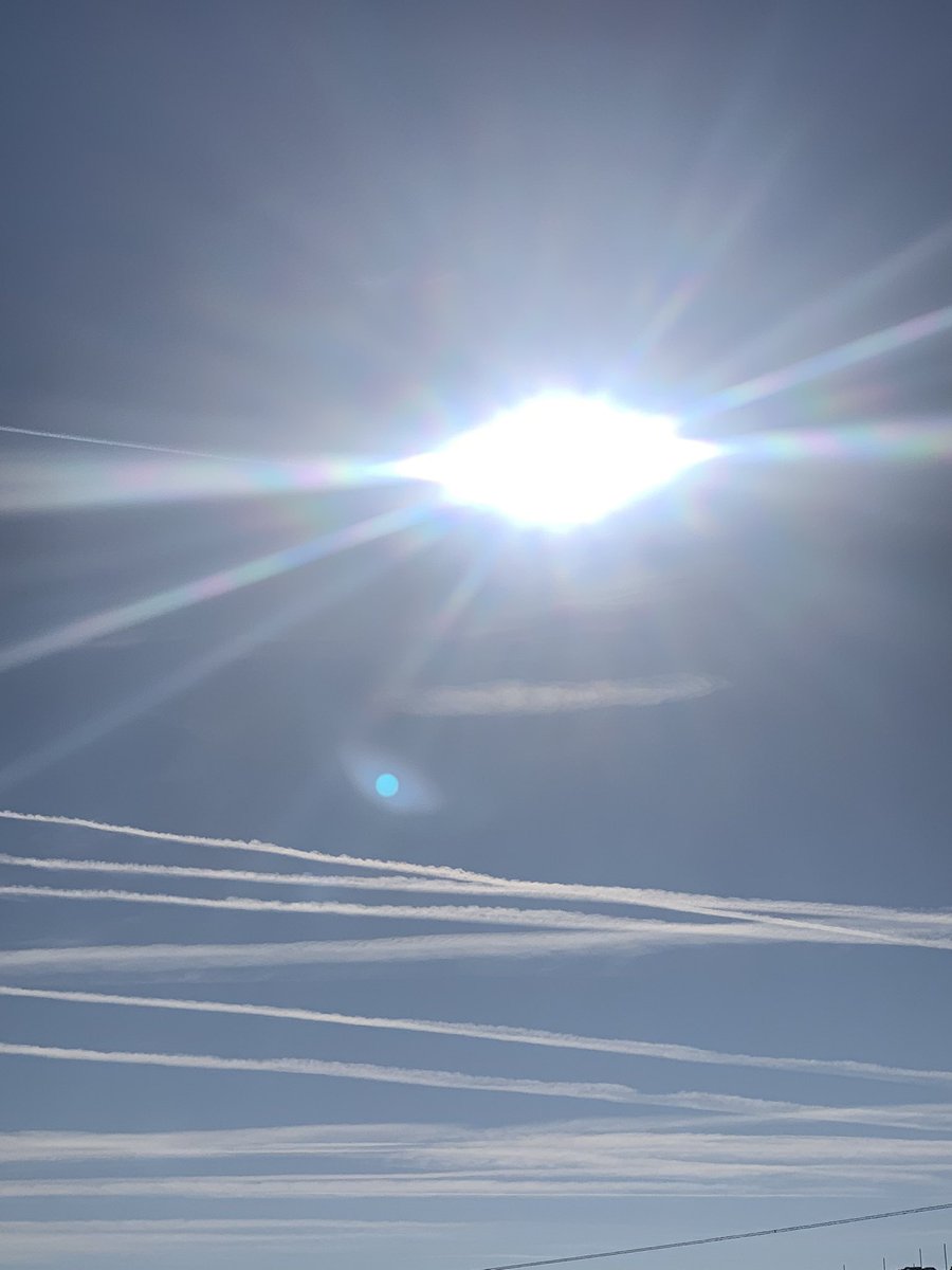 slayavic's tweet photo. @billgate @elonmusk 
What are they spray us with? 
Right over the PNW of metro Oregon!!!
@fox12oregon 
What looks to be a beautiful day now has lines in the sky. From my understanding these planes have a path they take when releasing whatever they put in our atmosphere. https://t.co/iqkOpngsCS