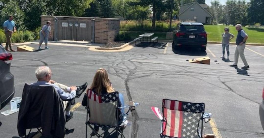 Thank you R&amp;R Insurance for such a FUN 2024 Campaign workplace kick-off event last week! Employees enjoyed lunch and a bags tournament. Billy Hurst from Threshold joined to talk about the county's Birth to 3 program, and Campaign Co-Chair Joe Pichler discussed United Way.