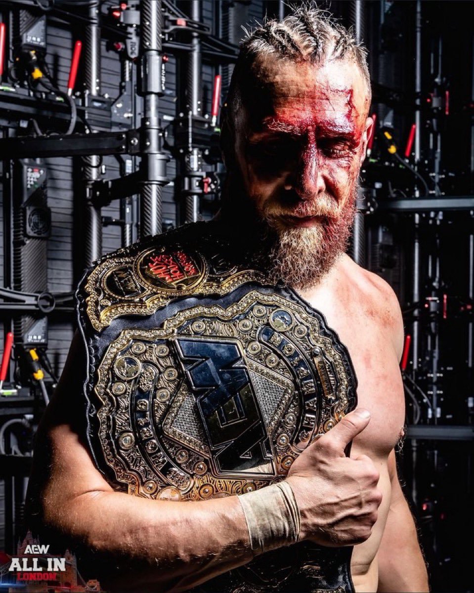 TraffalgarWay's tweet photo. · Zack Sabre Jr remporte le G1 Climax.
· Gunther champion mondial chez WWE.
· Nigel McGuinness de retour dans un ring. (grâce à Mariah May)
· Bryan Danielson champion mondial chez AEW.
· Etc...

On passe un chouette été quand même. Que c'est bien le catch. 🥹 https://t.co/c4nYzzOBFV