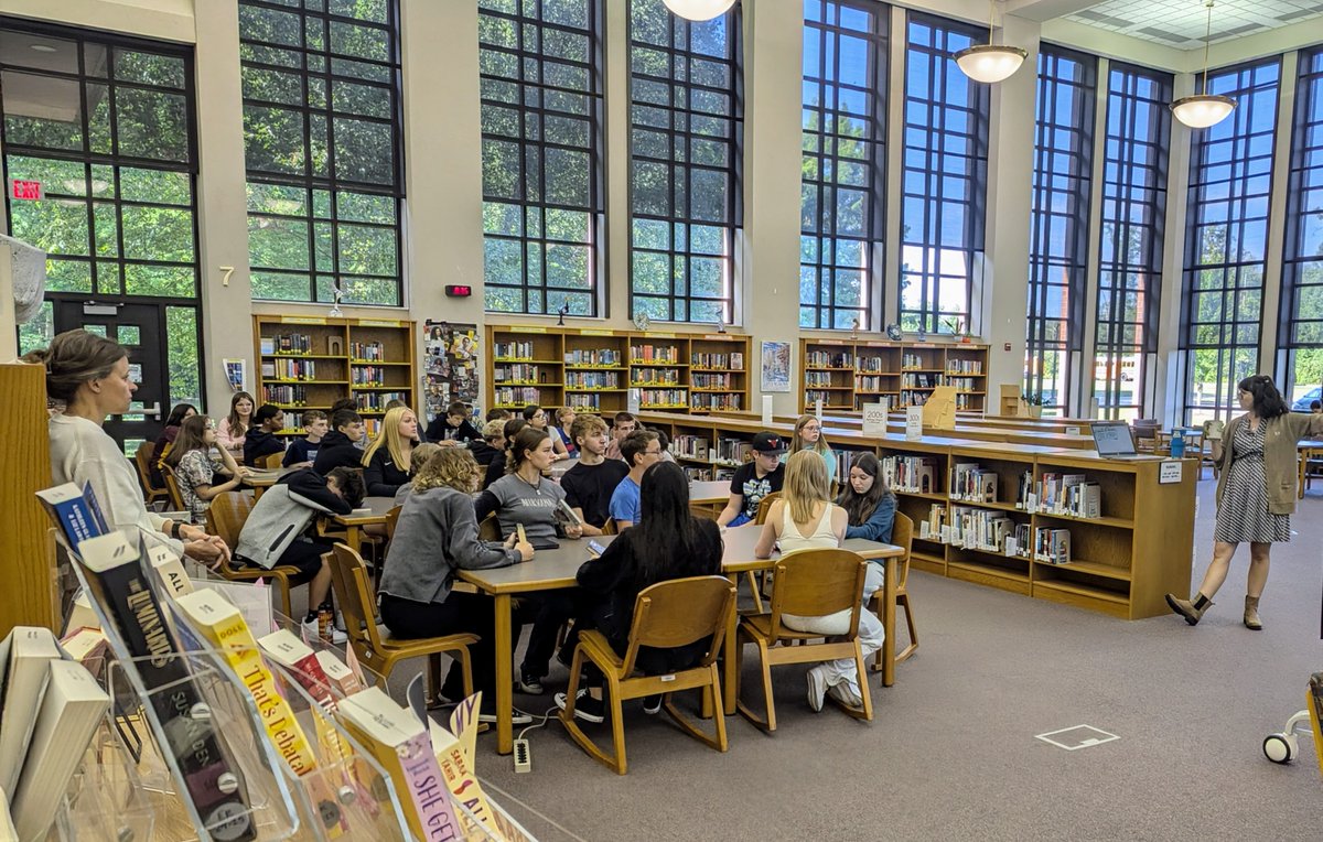 They're here....👻
Starting off the school year with our freshmen doing a "book tasting"!
In the library, we are offering a sampler of different genres for library orientation.
#WelcomeBack
#BookTasting
<a href="/ChestertonHS/">Chesterton High</a>