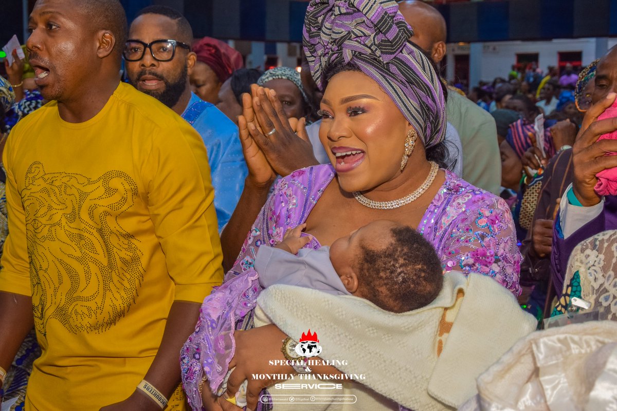 lfcbarnawakad's tweet photo. Highlights from our End of the month thanksgiving service &amp; special Mantle service 25||08||2024. see you next week, don't come alone, come with a friend #lfcgofkd #lfcbarnawakd https://t.co/hVDO78IaQ1