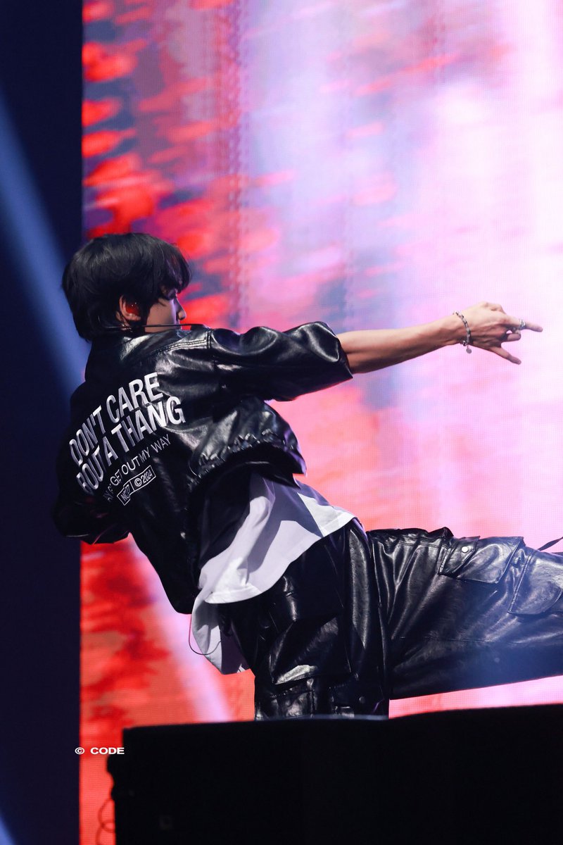 hyeokfs's tweet photo. rockst✮r https://t.co/eWYDjRlaW7
