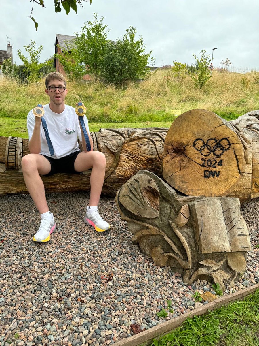 jwwrok's tweet photo. Thank you to Magheralin Community Association for recognising &amp; supporting @WiffenDaniel through  #PARIS2024 the homecoming was fantastic  @swimireland @TeamIreland @SilverHatchSP @_SportNI  @swimulster @nirelandworld @sportireland https://t.co/aKothEL44L