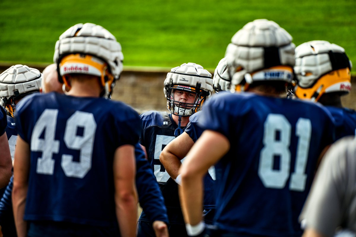 Augustana Football tweet media