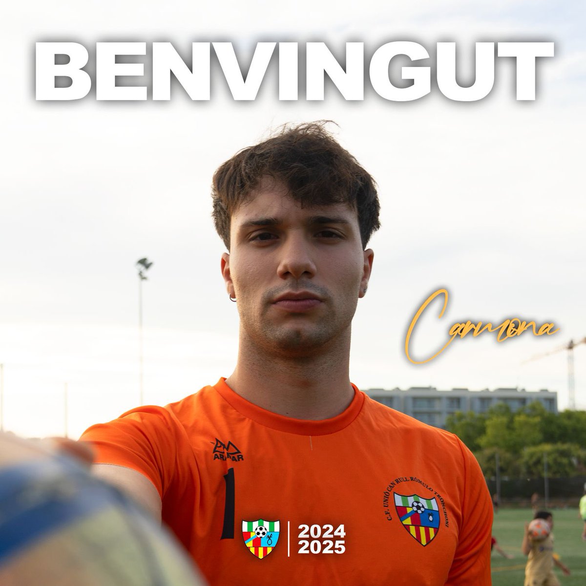 𝗙𝗶𝘁𝘅𝗮𝘁𝗴𝗲 𝟭𝗲𝗿 𝗘𝗾𝘂𝗶𝗽‼️

Carmona prové del <a href="/RipolletCF/">CF Ripollet</a> i és un porter amb molta personalitat i reflexes. 

Ha passat per equips com el Juvenil A del Mercantil on va fer ascens a Nacional. 

Bentornat a casa Carmona👏🏼

#FeelTheRull