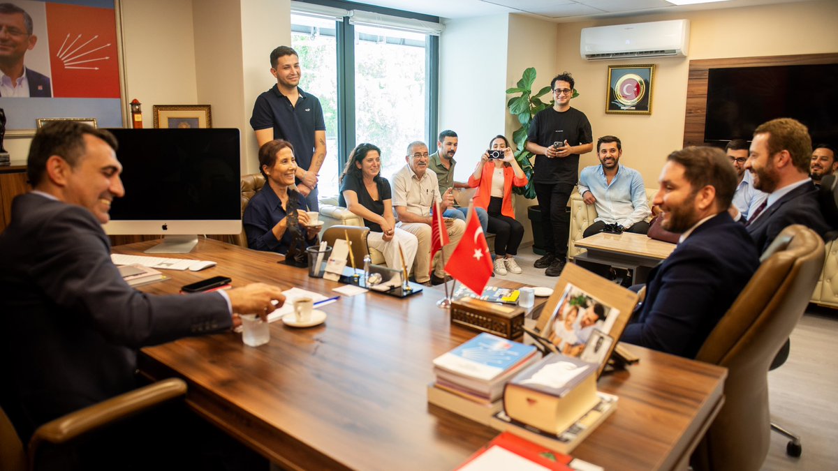 Adana İl Başkanlığımızı ziyaret ederek kıymetli örgütümüzle bir araya geldik. 

Adana'mızın daha aydınlık yarınları için hep birlikte omuz omuza çalışacağız. 

<a href="/chpadanail/">CHP ADANA İL BAŞKANLIĞI</a> <a href="/aniltanburoglu/">Anıl Tanburoğlu</a> <a href="/Oyatekin01/">Oya Tekin</a> <a href="/kadiraydarr01/">Kadir Aydar</a> 

#BirlikteBaşaracağız