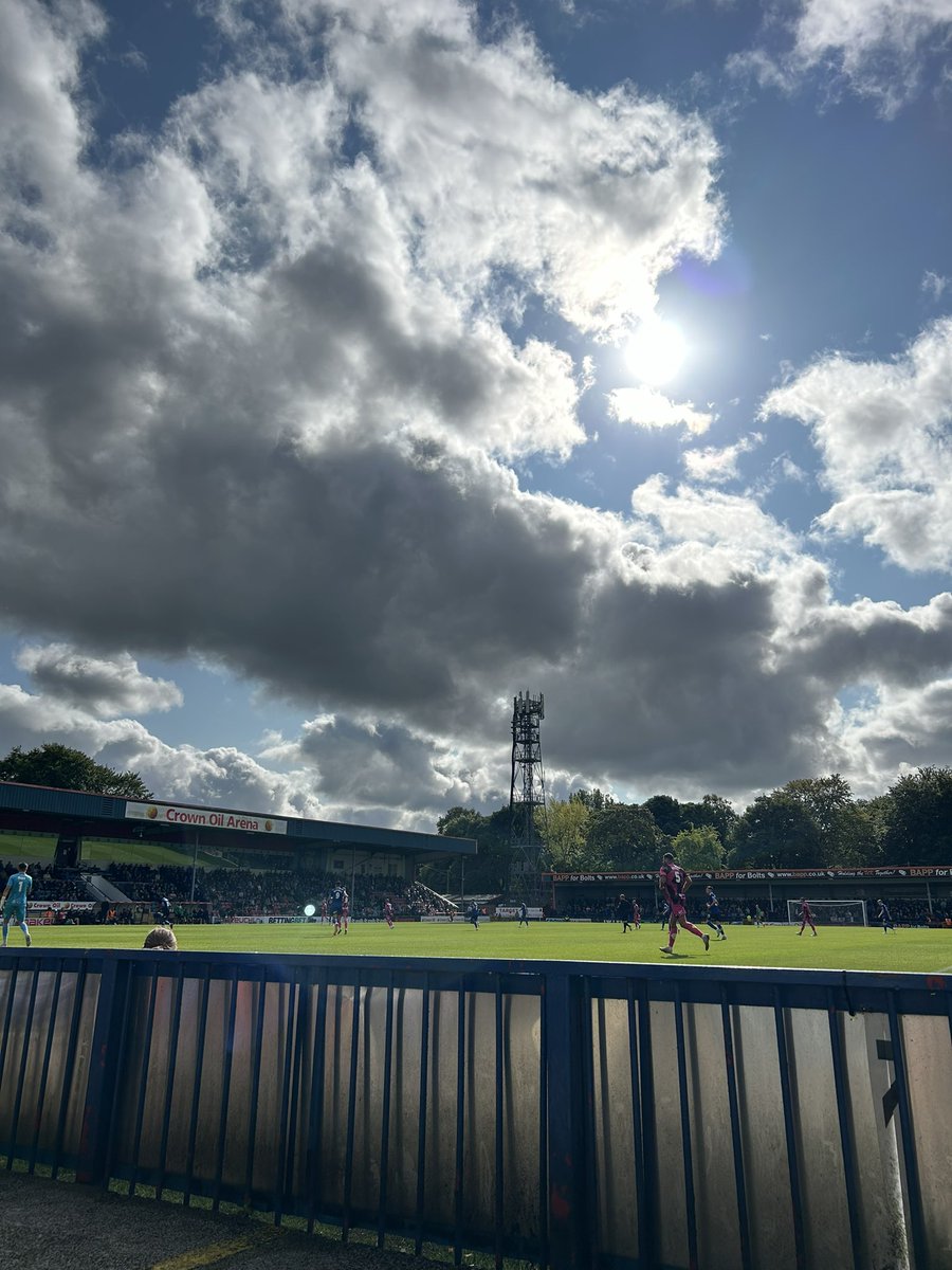 Laurie Martin tweet media