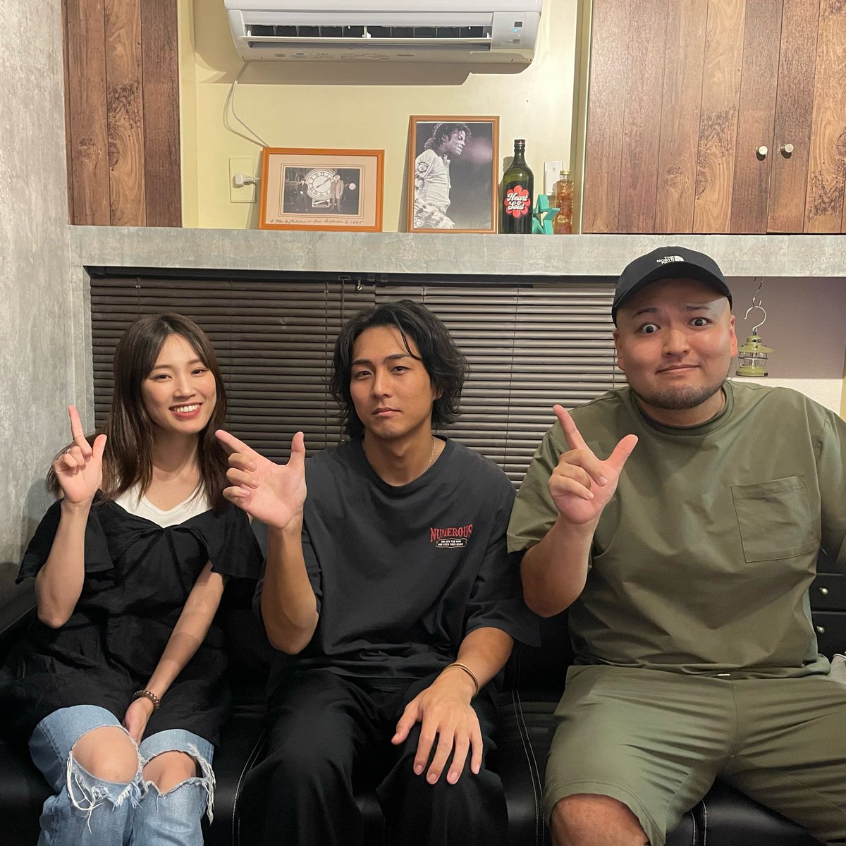 kanaooike's tweet photo. ツキイチ配信☝️
ありがとうございました✨

Hopper blendとお送りしました👬
いかがだったでしょうか〜☺️？
見逃してしまった方も大丈夫！
9/2(月)23:59までアーカイブを
ご視聴いただけます👏✅
https://t.co/OFlK0gdZ0l

10/11(金)のツーマンライブも
ぜひ遊びにきてね🤗💕
https://t.co/J4x0s0kz5r https://t.co/xShekhPwVS