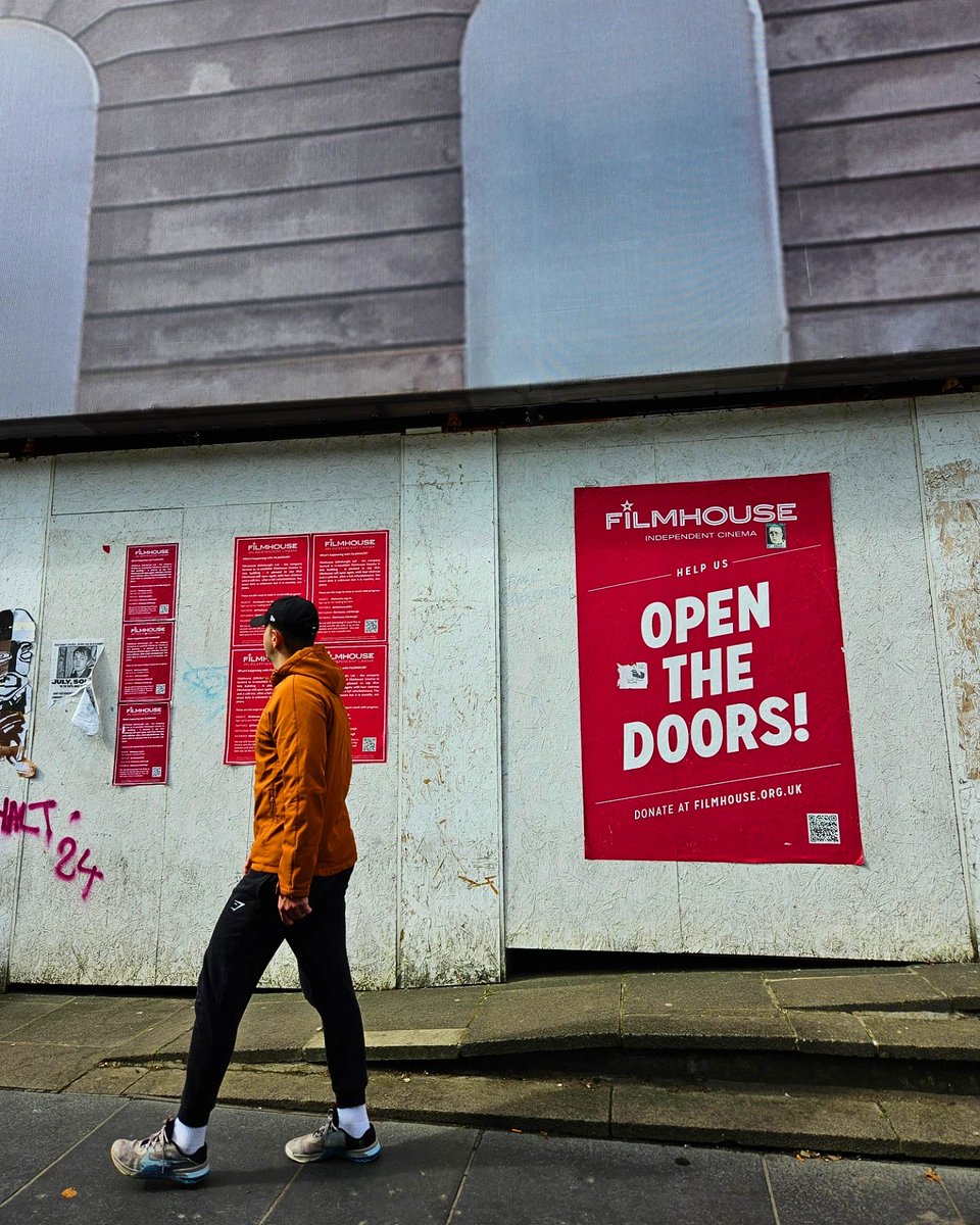 Open the doors!

#edinburgh #streetphotography #scotland #filmhouse
