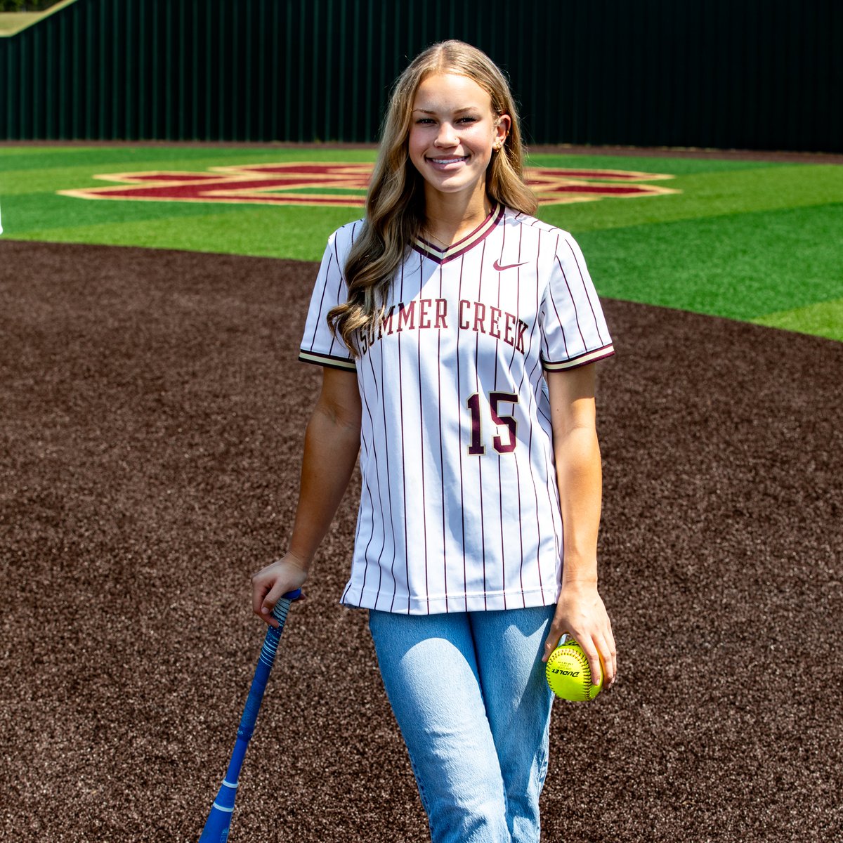 HumbleISD's tweet photo. STORY: "It’s a once in a lifetime opportunity, just being around people from different cultures ... It’ll be like being in an Olympic village.”

@_SCHSSoftball Cali Chapman was recently named to the U18 Canadian Women's National Softball Team.   

READ: https://t.co/RbgH6AZivB https://t.co/1Td9x82rlB