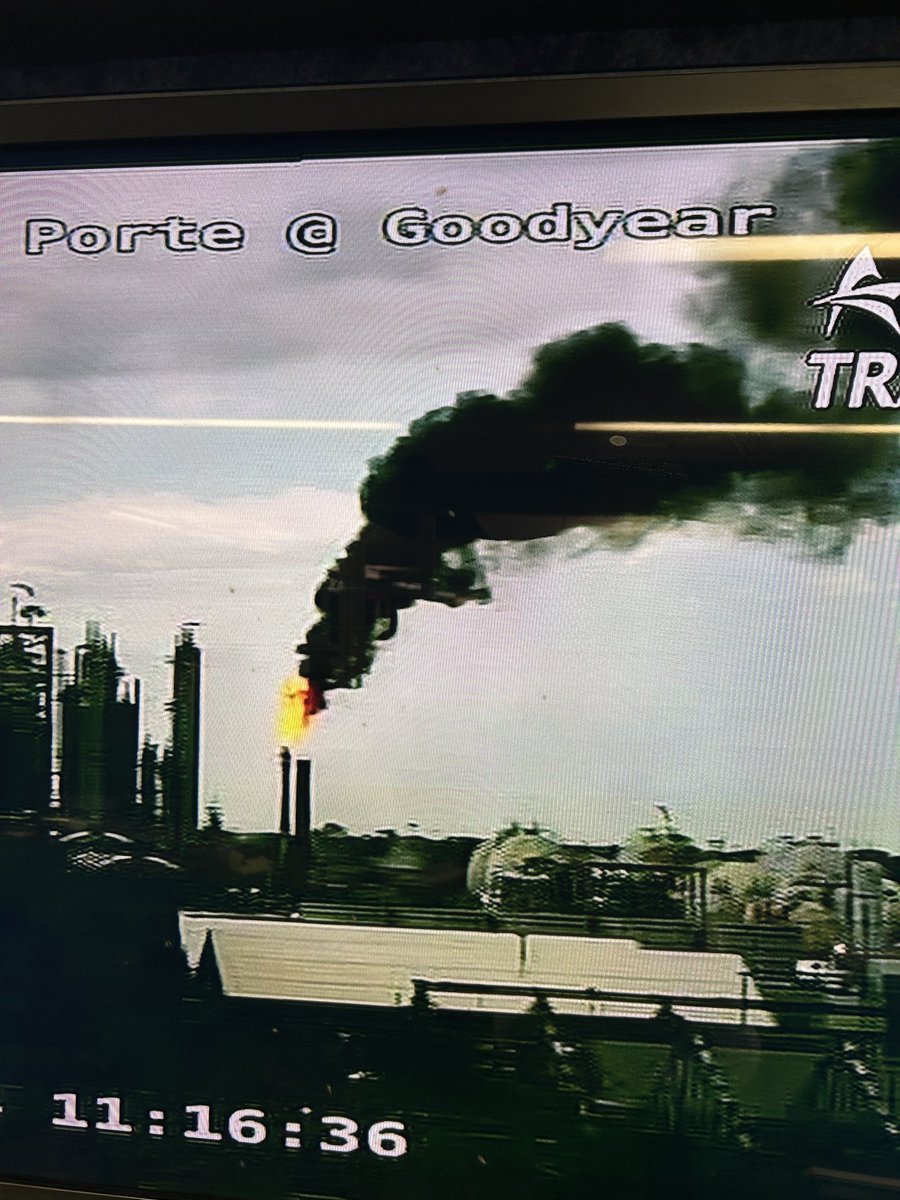 That’s a hard flare on the southeast side this morning #abc13 #hounews
