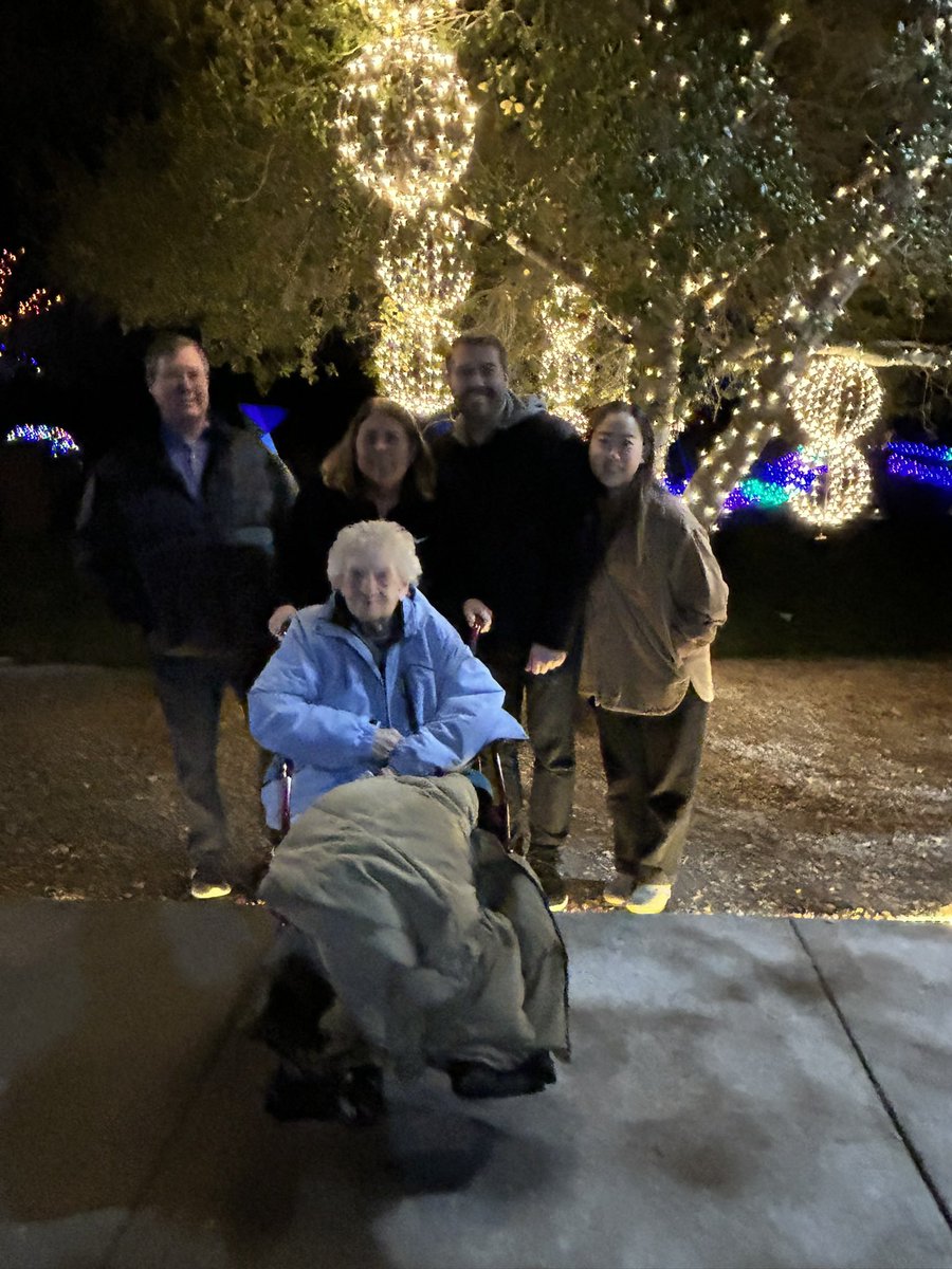 CoachJulieAllen's tweet photo. Heaven gained an angel ❤️ 🪽 You will be missed dearly and remembered fondly. Enjoy those golf courses ⛳️ with Grandpa. We love you Grandma. https://t.co/A7PqqcqQnU