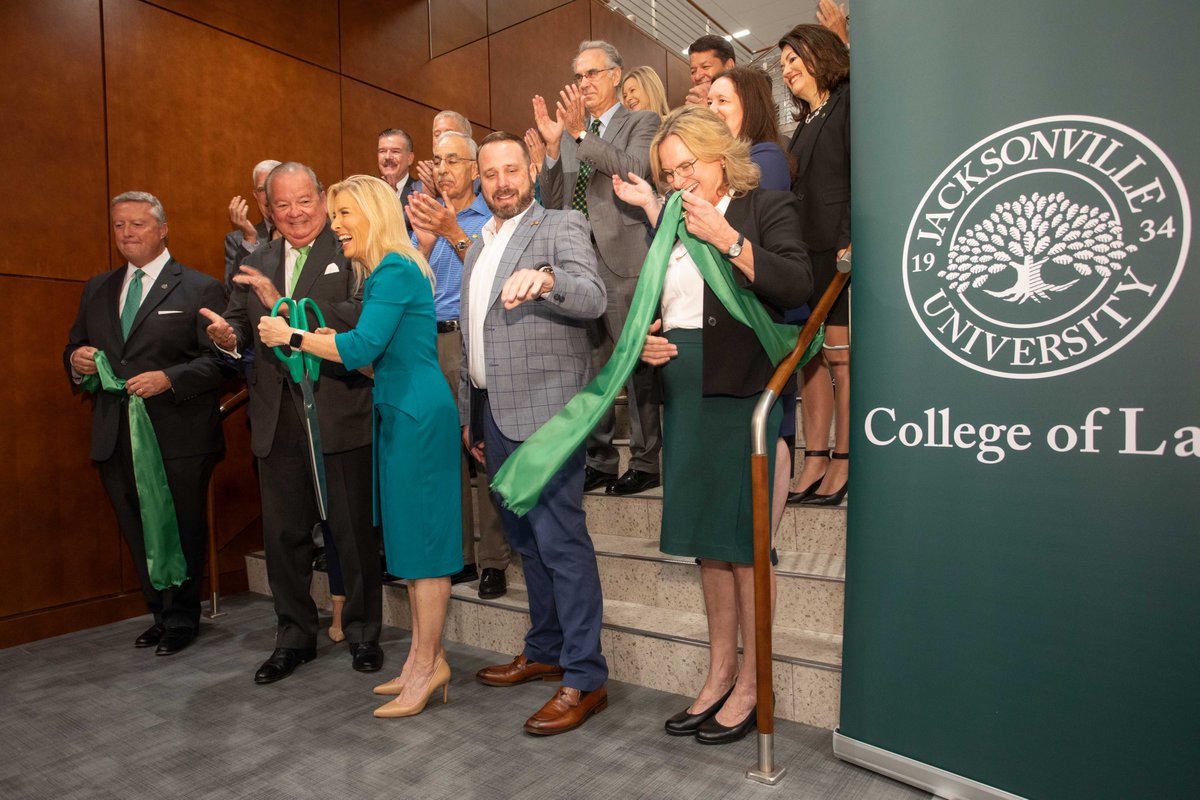 CityofJax's tweet photo. It's a big day for Downtown Jacksonville as @JacksonvilleU's College of Law officially cut the ribbon on their permanent home at 121 West Forsyth Street.  The new law school campus is yet another catalyst to bring in more people to learn, work, live, and play downtown. Congrats! https://t.co/2DWqID8g8j