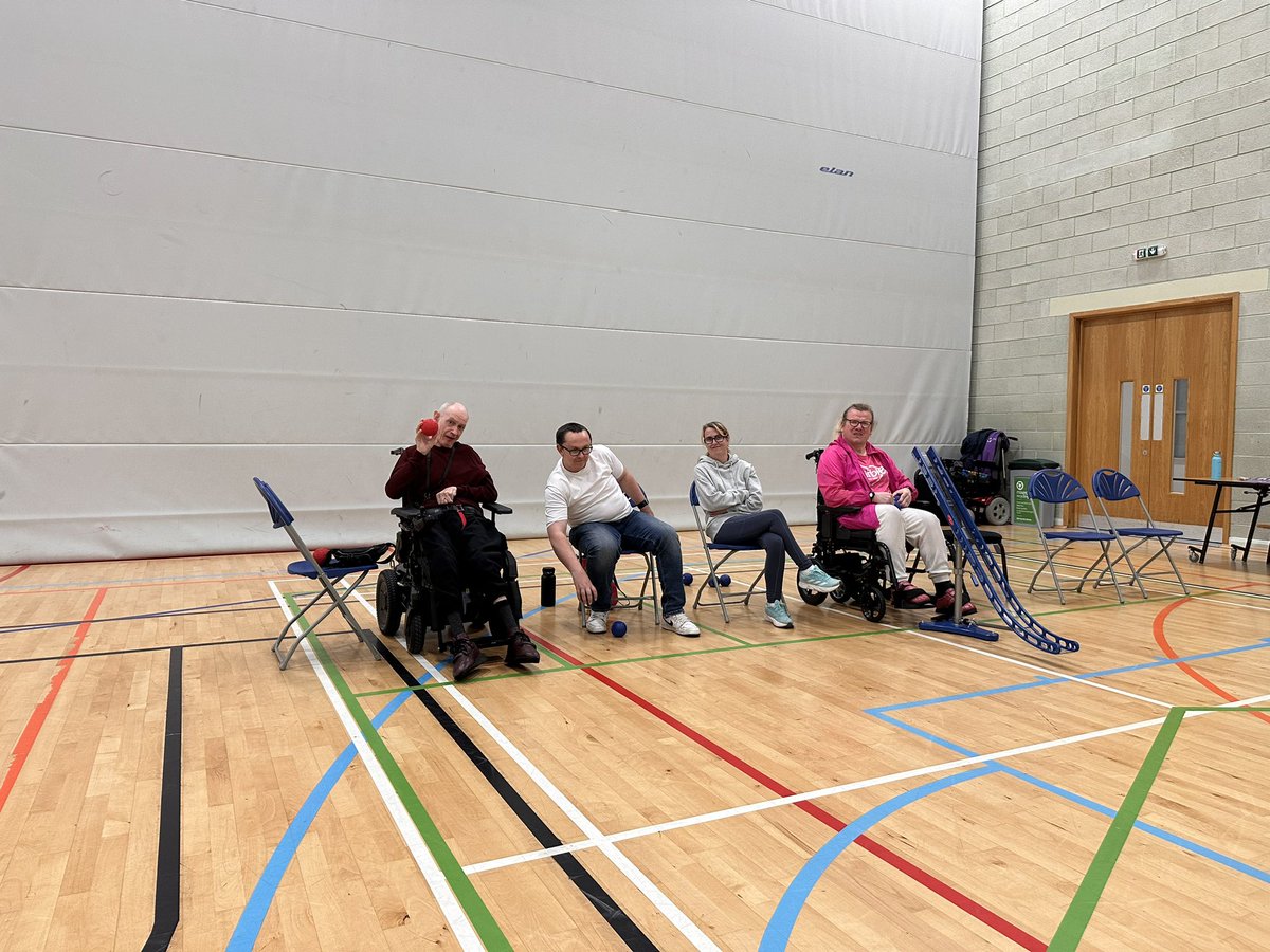 SportAbilityAS's tweet photo. Good friendly Boccia competition tonight at the peak 😊

Winners tonight is blue with a big 13-3 win against red💜

@activestirling1 

#SportAbilityAS https://t.co/hpWJn3IF4S