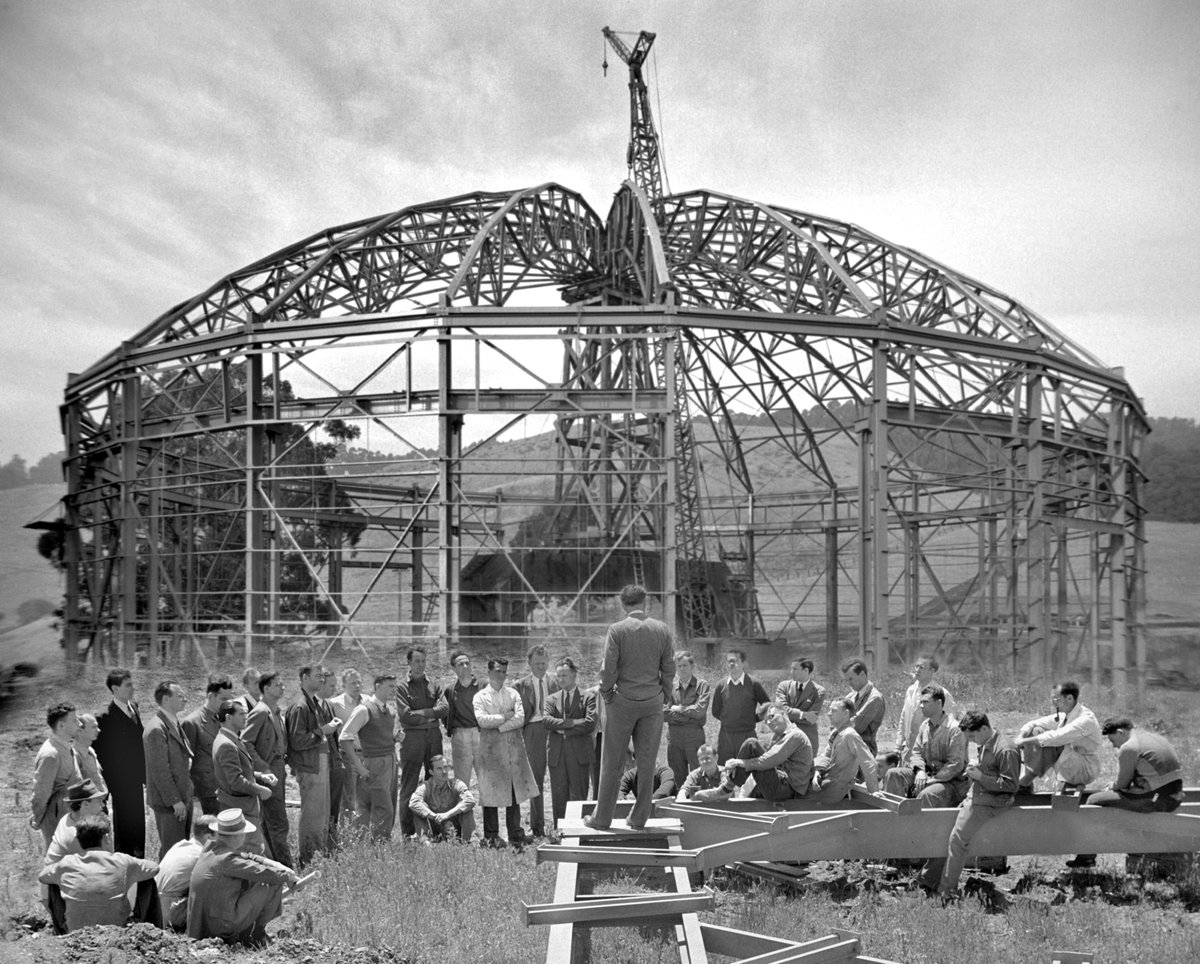 BerkeleyLab's tweet photo. Today we celebrate our 93rd birthday! On this day in 1931, our founder Ernest O. Lawrence received permission to open up a lab at @UCBerkeley to pursue his studies in #ParticleAcceleration. Journey back in time with us as we celebrate Founder’s Day! 🎂 🎉 https://t.co/xEB0fj0En2 https://t.co/bcc8QN6FVG
