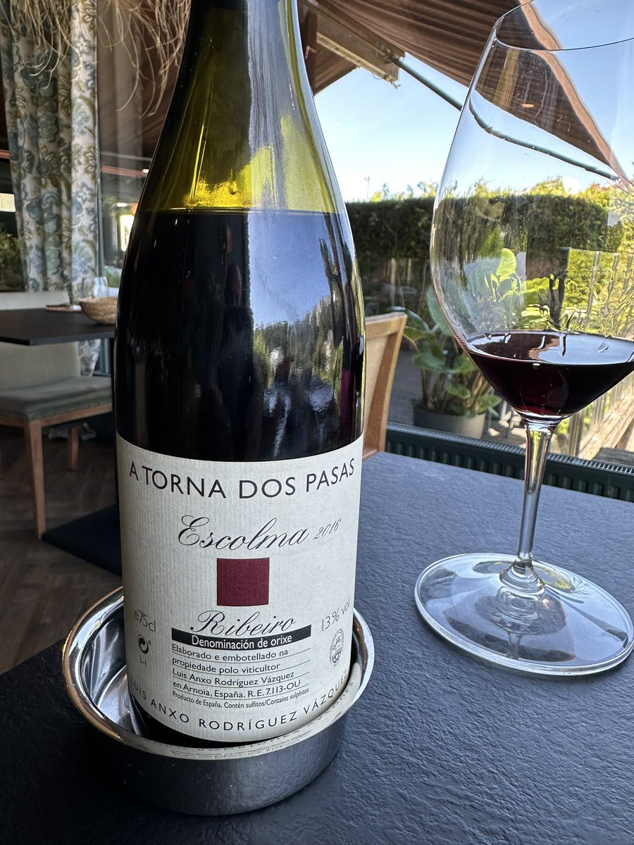 FoodMoreno's tweet photo. Hoy en Canedo Lugo, bonito Restaurante &amp; Braseria, buen servicio y carne excelente del vino nos llevamos otra botella para más tarde… https://t.co/bOrYwWi3d8