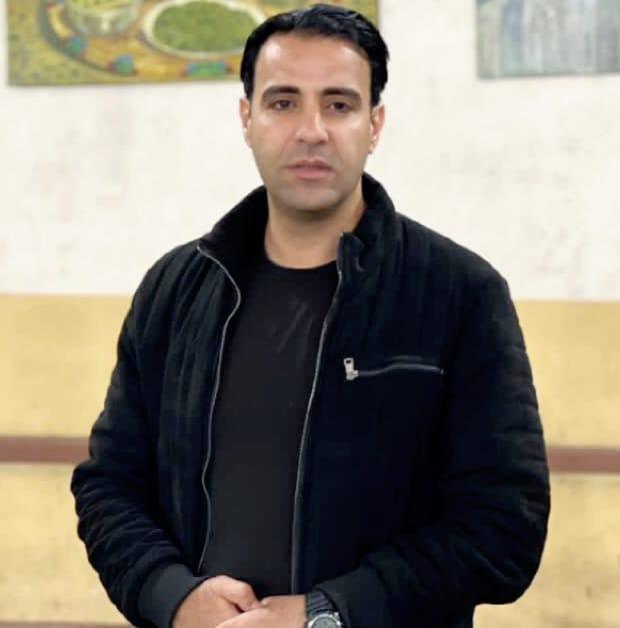 RSF_inter's tweet photo. #Gaza : RSF déplore le meurtre d'un reporter aujourd'hui. Selon nos informations, le journaliste Ali Taimeh, 39 ans, a été tué par frappe israélienne qui a ciblé une voiture civile a proximité de lui alors qu'il effectuait un reportage sur les personnes déplacées à Khan Younes. https://t.co/wg7cNU7oVs