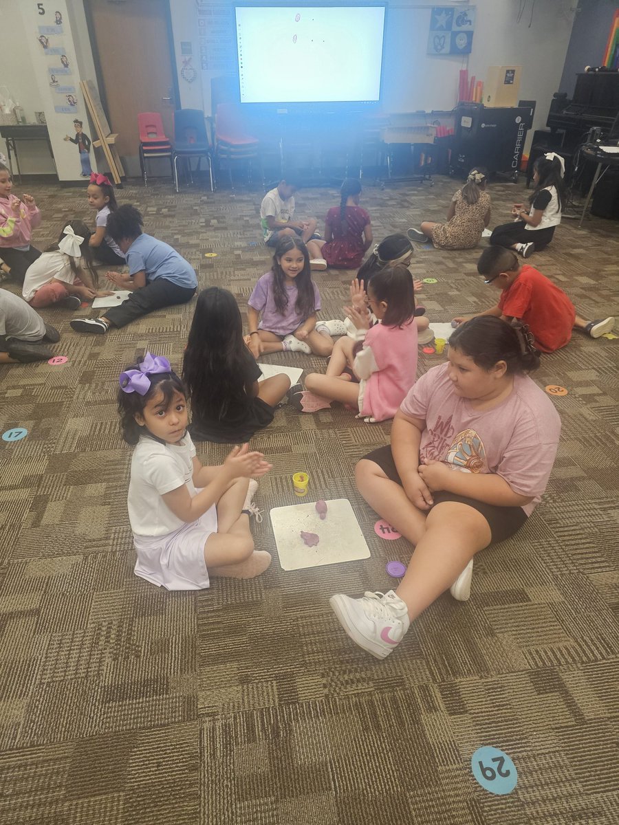 Ms. Katelyn Zimmer tweet media