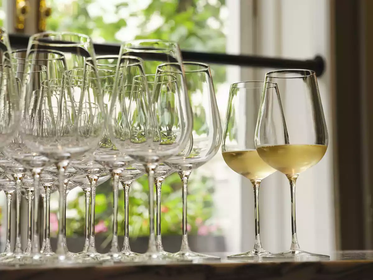 wineworldnews's tweet image. Interesting. It's nice that other providers are also mentioned in the article:
Wine Glasses: The universal and the particular tinyurl.com/4772hhdm via @worldoffinewine
 #wine #wineglass