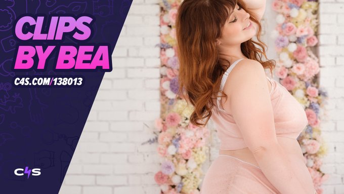 Discover the magic of Bea York&mdash;an award-winning clip artist and role play enthusiast! Known for her captivating