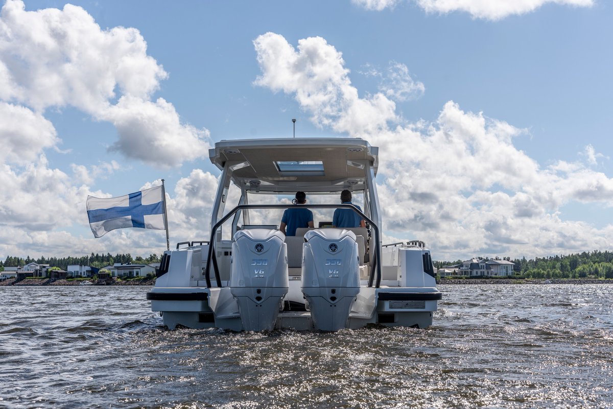 EtesianM's tweet photo. The all new #QUARKEN_35_Sport_Tourer I Superior, sporty and stylish!
World premiere at the Cannes Yachting Festival 10-15 Sept. 2024.
Team #Etesian is looking forward to seeing you there!

#Finland #quarken_35 #pilothouse #quality #offshore #motorboats #Greece #etesian_marine https://t.co/iX08Wg1MU9
