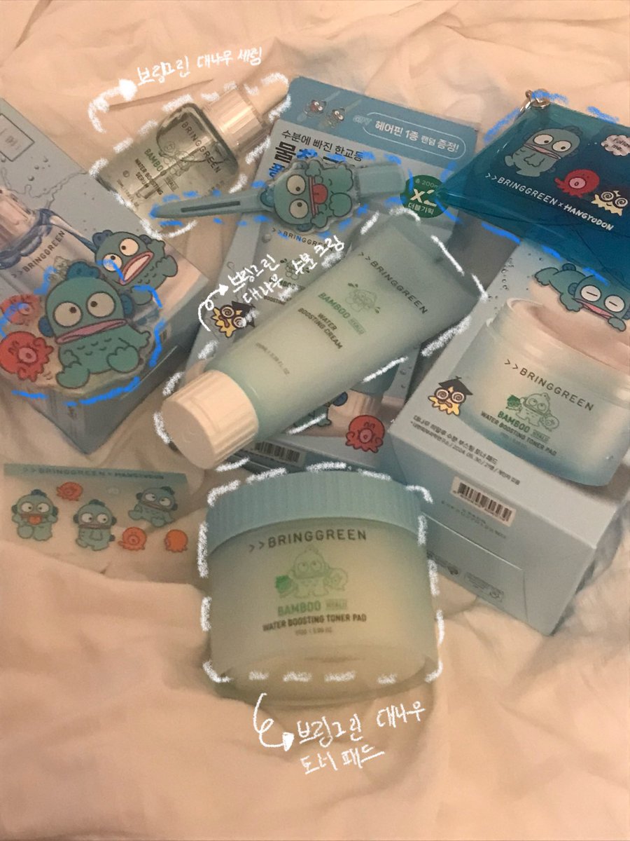 L0yaV2's tweet image. #광고

#RT 추첨 세 분께 올리브영 2만원권을 드립니다 .ᐟ 💃🏻

#한교동 과 #브링그린 대나무 라인과의 만남 . . . 🧎🏻‍♀️🥺

 브링그린 수분 세럼의 특징 ‼️
➡️ 대나무와 히알루론산이 만나 형성된 대나무 수분막이 온종일 수분을 지켜주는 대나무 수분세럼 💧
➡️ 번들거림, 끈적임 🙅🏻‍♀️