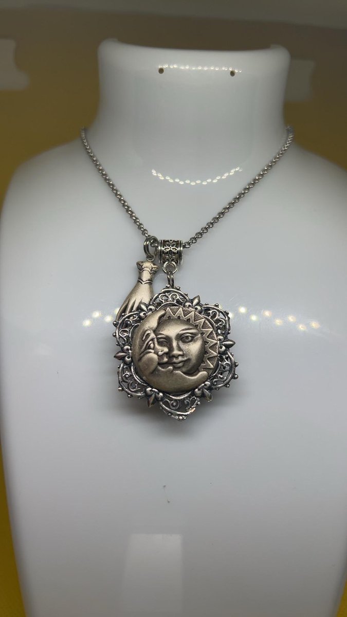 Witschy's tweet photo. Unique Sun and Moon Locket Necklace - Gift for Her, Wife, Victorian Filigree Jewelry https://t.co/3vyDyknOl8 🌙✨ #etsy #shop #shopping #shopsmall #moon #magical #influencer #etsyshop #women #gifts #giftforher #gift #giftforwife  #womensupportingwomen #sun #sunset #handmade https://t.co/0tJWPBwaNb