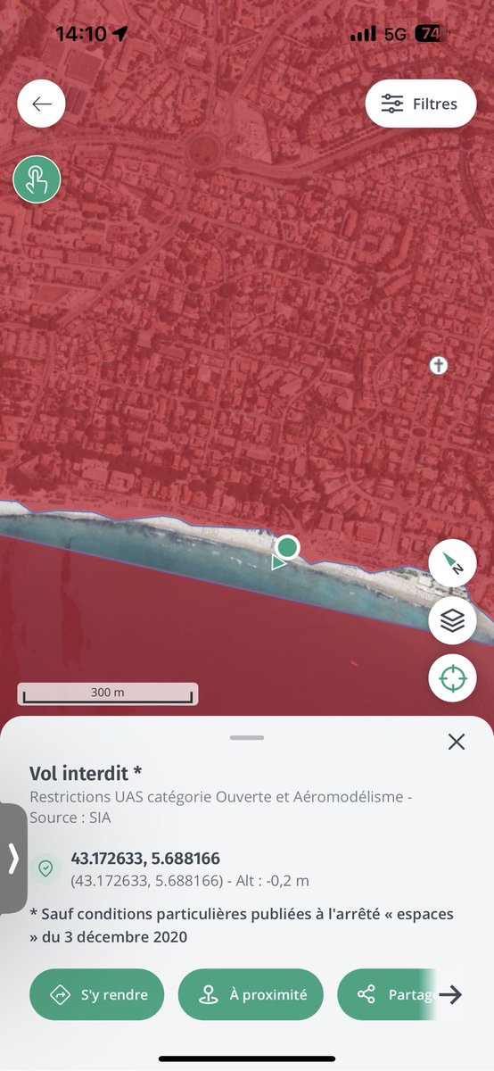 Bonjour <a href="/DGAC/">Direction générale de l'Aviation civile 🇫🇷🇪🇺</a> est ce que la techniquement il est possible de faire voler un drone entre les 2 zones rouges en loisir ? Merci