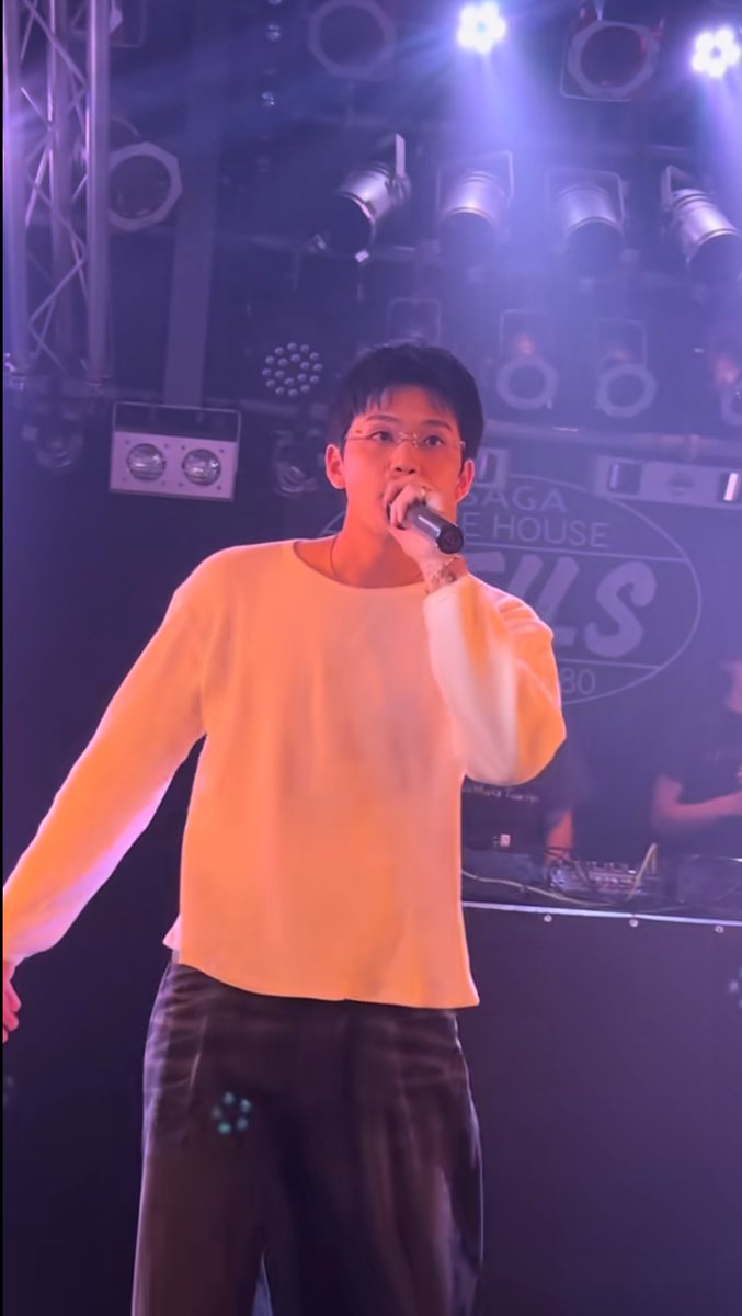 こちら「セカンドレイヤー」のロンTとのこと！情報頂きありがとうご