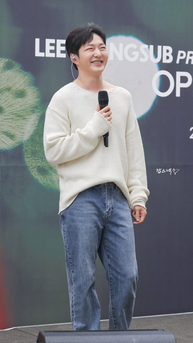 전과자한테 잡혀 옴 (잡스낵) tweet media