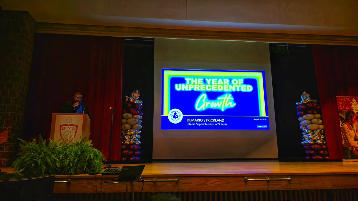 This is it @rcsdnys - A Year of Unprecedented Growth is ahead for us! Superintendent @DeputyDStrick sets the tone for a momentous year!