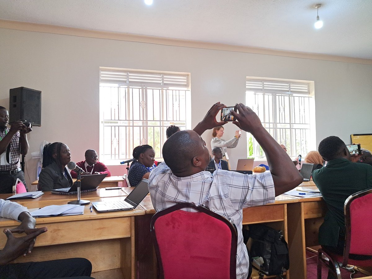 DEM, MAK tweet media