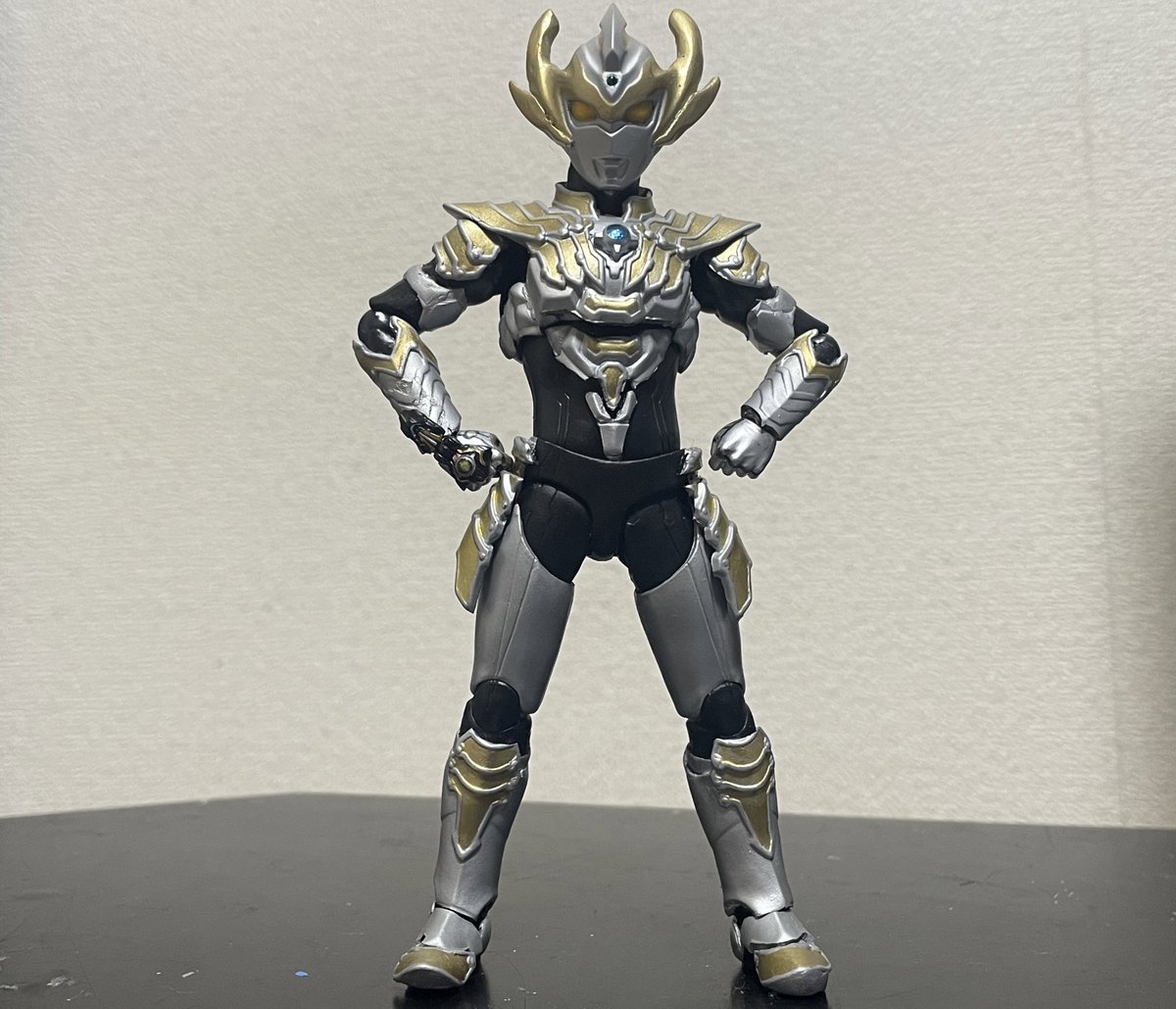 輝きの力を手に！ s.h.フィギュアーツ 改造 ウルトラマンタイガ