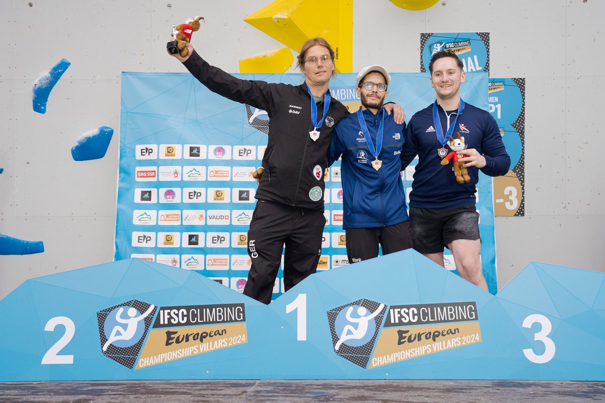 Champion et championnes du monde en titre, Aloïs Pottier (CAF Caen competition) en RP1, Lucie Jarrige (Guichen escalade) en AL2 et Solenne Piret (Le 8 assure) en AU2 champion et championnes d'Europe para-escalade à Villars !