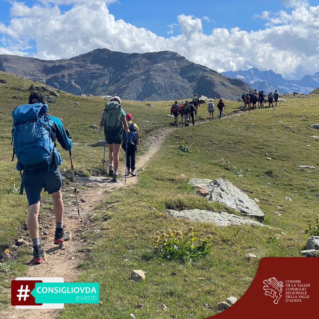 consigliovda's tweet photo. Il #ConsiglioVdA ha sostenuto #GiroparchiNatureTrail, un trekking in lingua inglese, organizzato da @FGrandParadis, per ragazze e ragazzi tra gli 11 e i 14 anni nel @PNGranParadiso.

📷 Le immagini del secondo turno, appena conclusosi, sui sentieri della Val di Cogne. https://t.co/D52IrwkNY5