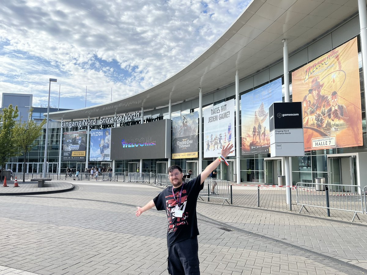 Peky_Privado's tweet image. Ayer volví de #Gamescom2024, mi primer evento como prensa.
Eternamente agradecido con @PersonaSpain por darme la oportunidad de cumplir un sueño, y muy feliz de haber compartido evento con gente como @LuismiLorente, @RegasLeonhart, @JoseJinsei, @Gamepatry y @ChaoBrainStudio 💜