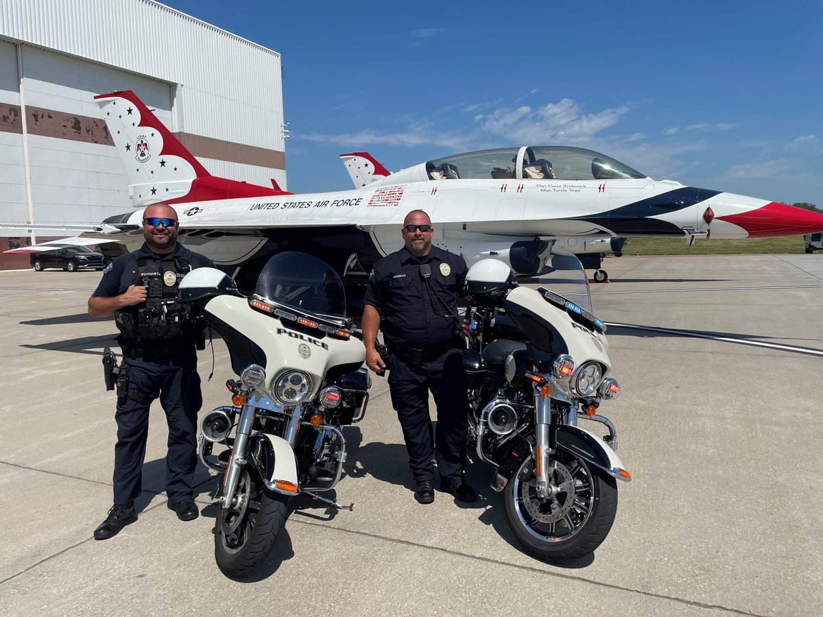 Way to represent!!! <a href="/OfcSchwartz/">Ofc. D. Schwartz</a>  &amp; <a href="/OfcNadgwick/">Ofc Stuart Nadgwick</a> assisting with escorting the <a href="/AFThunderbirds/">Thunderbirds</a> at the "Defenders of Freedom-Air and Space Show '24" over the weekend.  Looking sharp gentlemen!!  <a href="/lavistapolice/">La Vista Police</a> <a href="/CityofLaVista/">@cityoflavista</a>